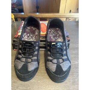 Skechers Womens Relaxed Fit Memory Foam Black On Gray Casual Shoes  Size 9